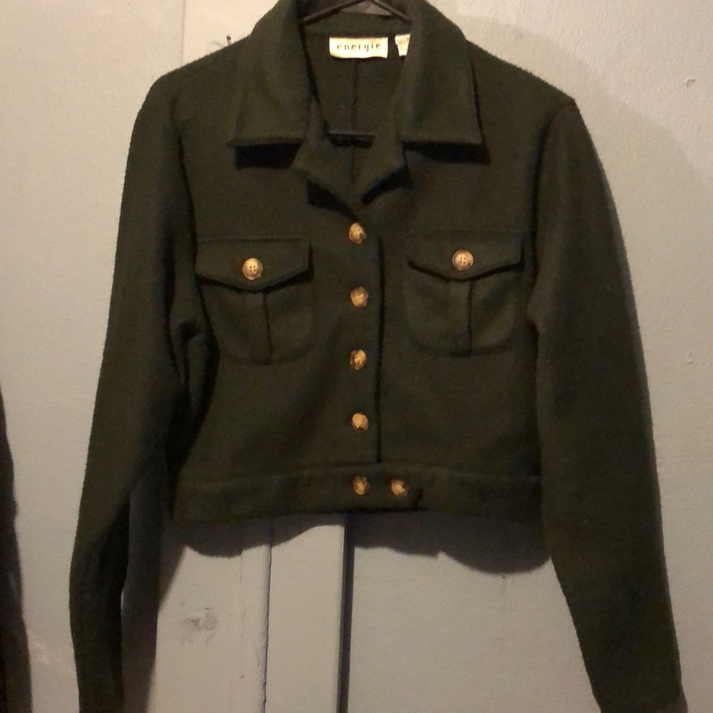 Energize crop jacket